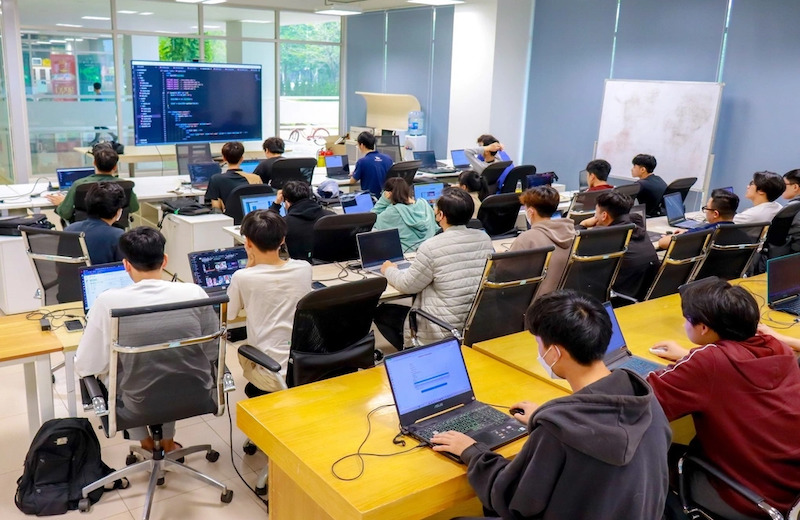 hoc cong nghe cho sinh vien khong hoc IT