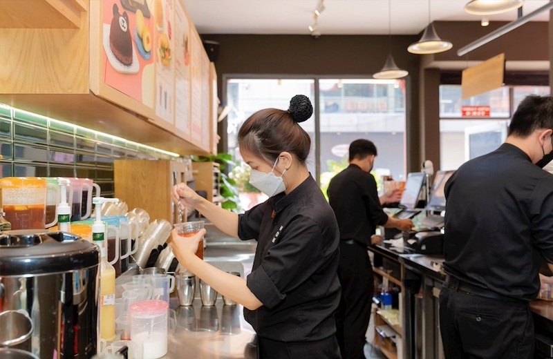 hoc them nghe tay trai cho sinh vien nam 2