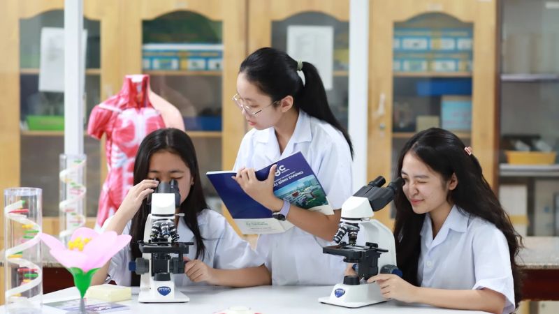 hướng nghiệp cho học sinh đam mê kỹ thuật