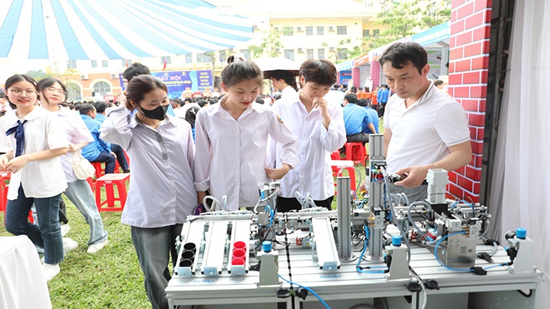 huong nghiep sau THPT