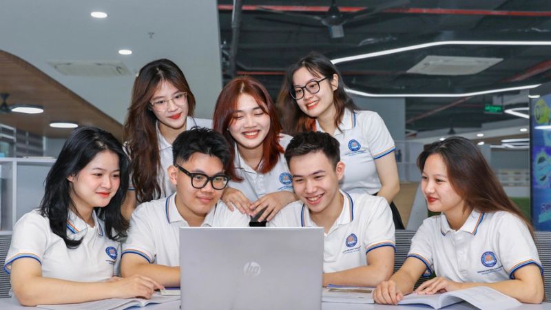 Review Đại học Quốc gia TP. Hồ Chí Minh