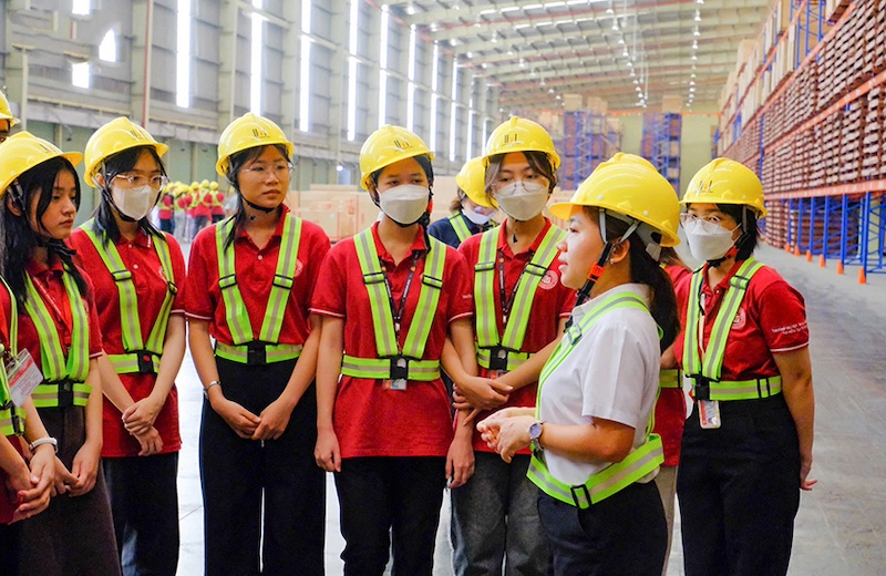 review-hoc-logistics-o-dau-tot