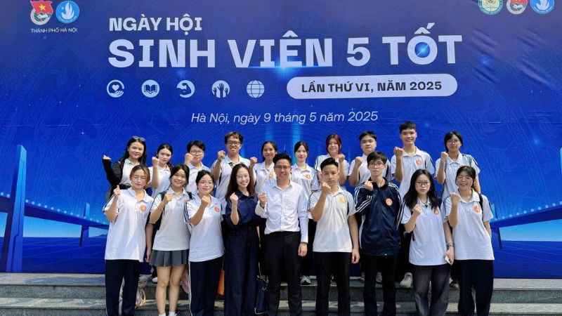 review Học viện Ngân hàng