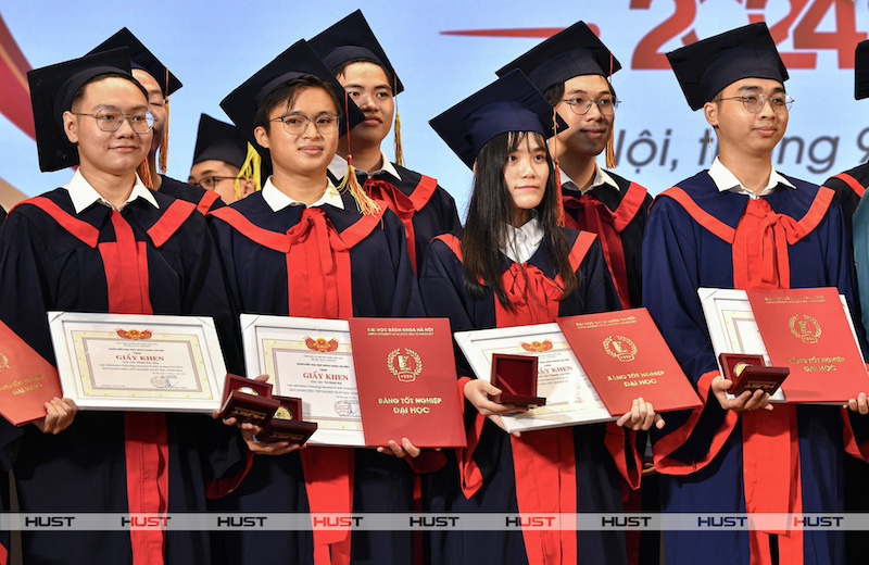 review truong dai hoc bach khoa ha noi