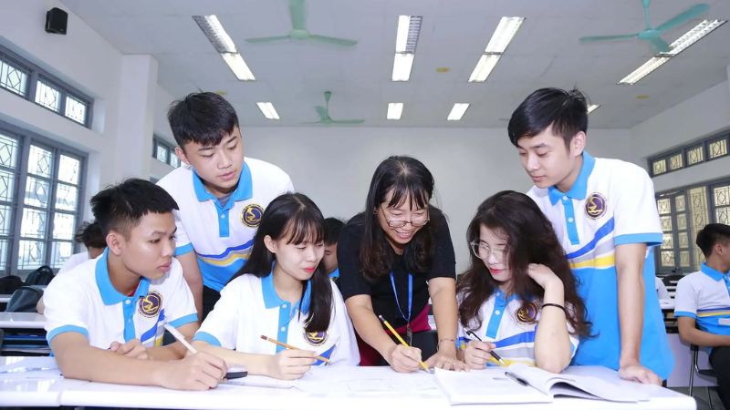 review Trường Đại học Giao thông Vận tải Hà Nội