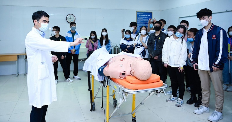 review truong dai hoc y ha noi