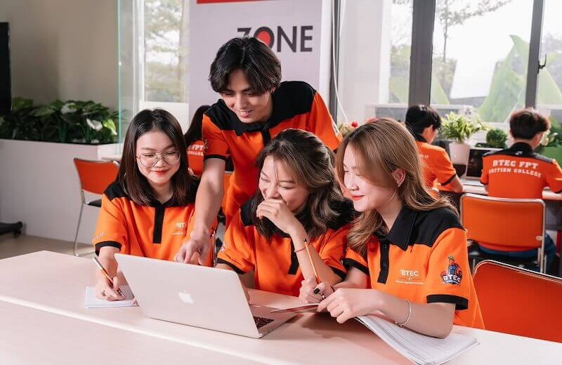 hoc-cap-2-co-can-chon-nghe-som-khong