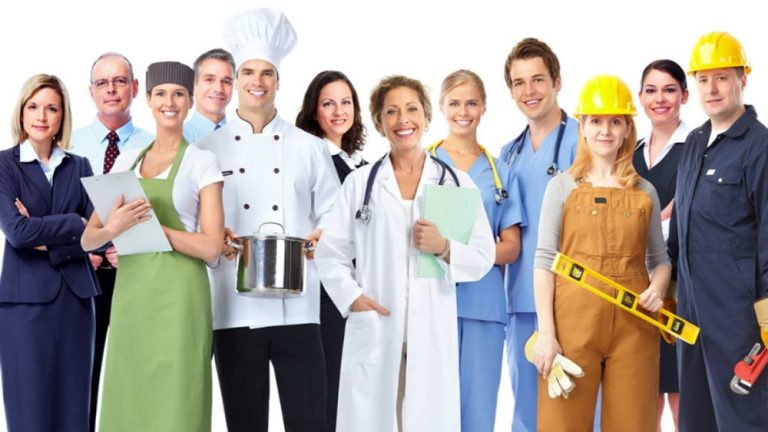 Định hướng nghề nghiệp trong tương lai: Xu hướng, kỹ năng và cơ hội phát triển