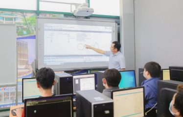 học nghề có tương lai không