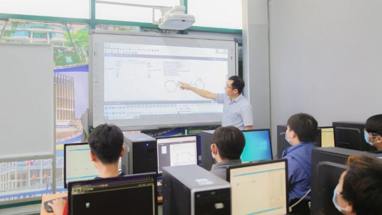 học nghề có tương lai không